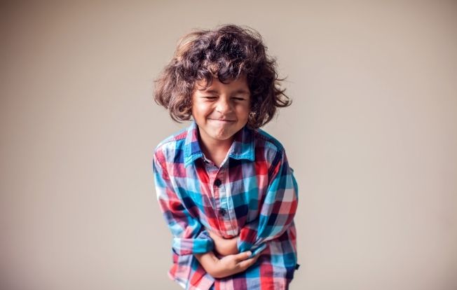 cocuklarda-karin-agrisi